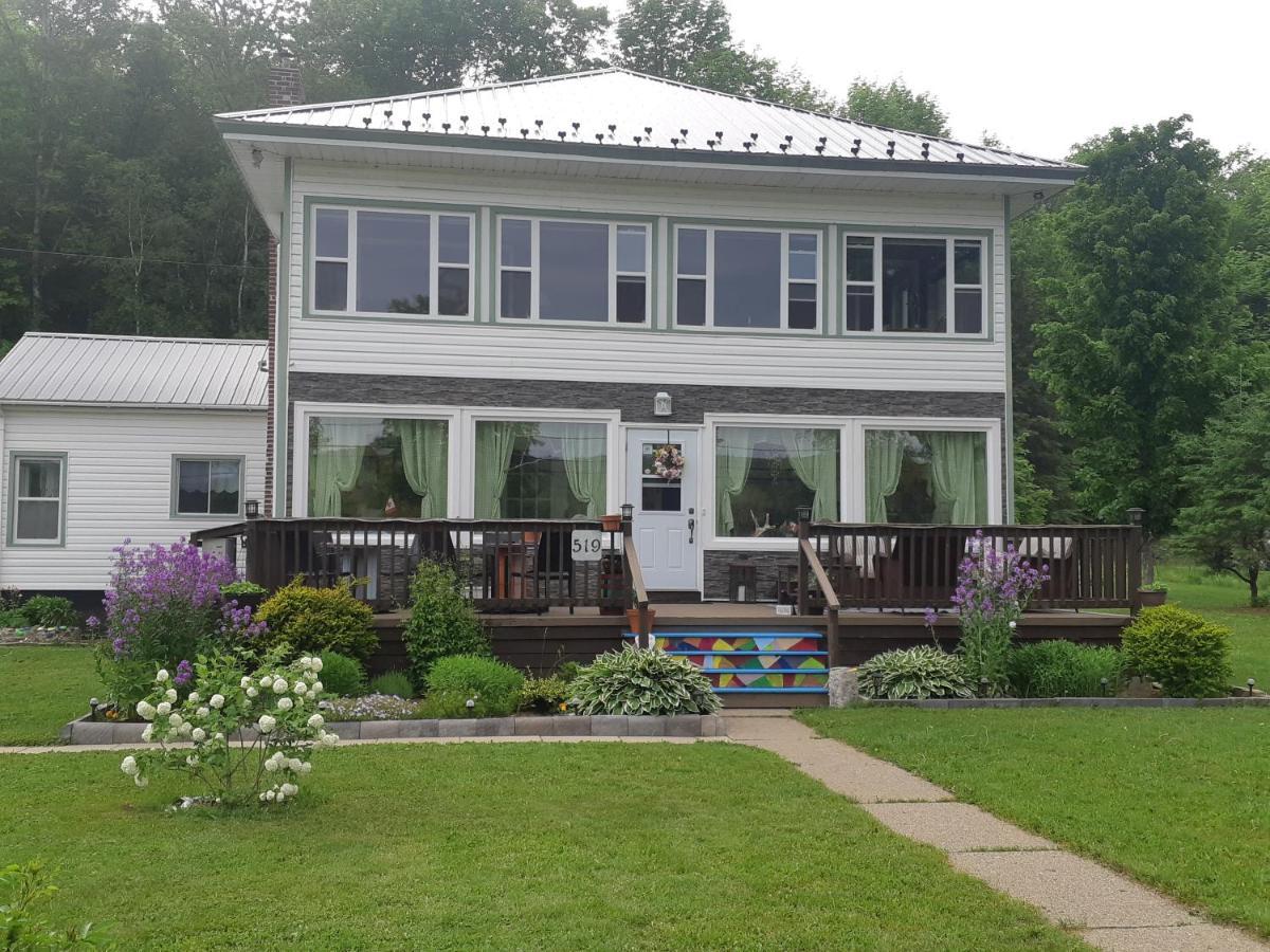 Big Axe Bed & Breakfast Otis Екстер'єр фото